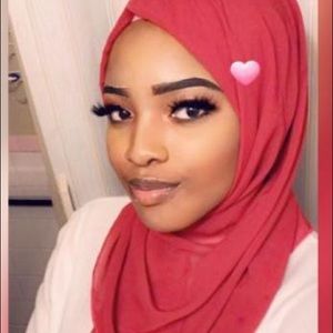 Meet your Posher, Mariama